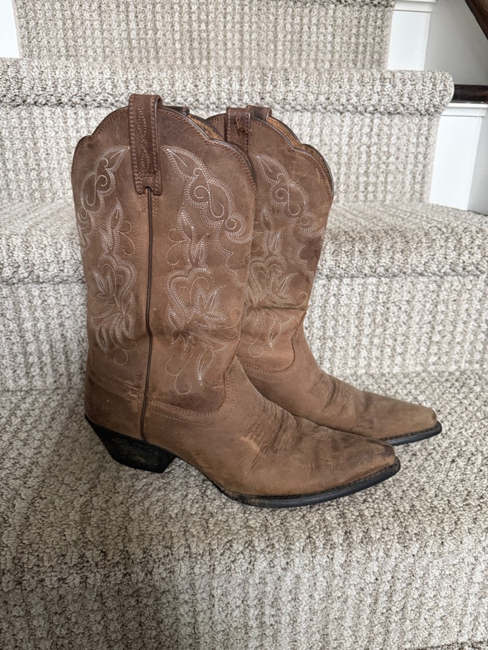 Ariat Brown Heritage Women’s Western Boots